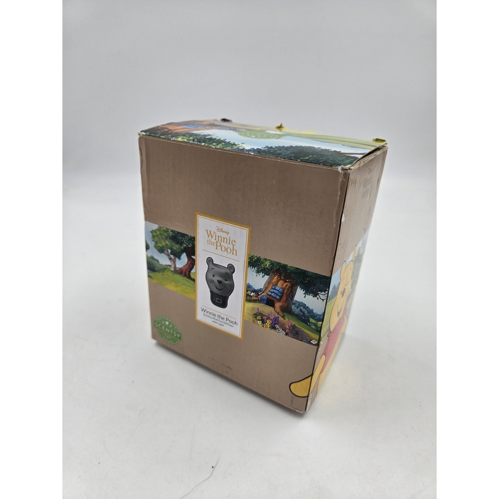 Disney Winnie the Pooh Scentsy Warmer & Hundred Acre Wood Scent Pods Set NEW